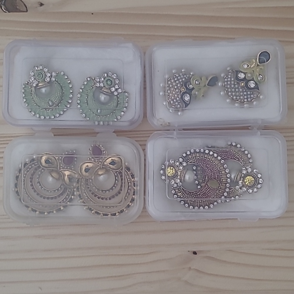 Indian stone and pearl earings